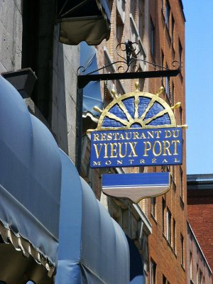Restaurant Du Vieux Port outdoor sign