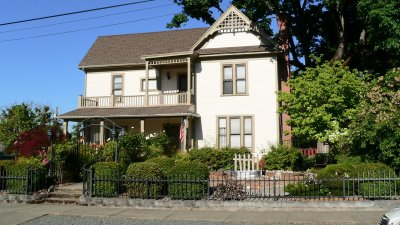 Thomas Croxtom House 1002 NW Washington St