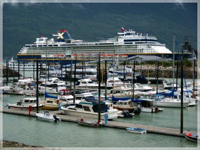 Cruise ship and small boats share Anchorage2