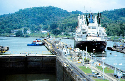 Santa Clara passes through lock