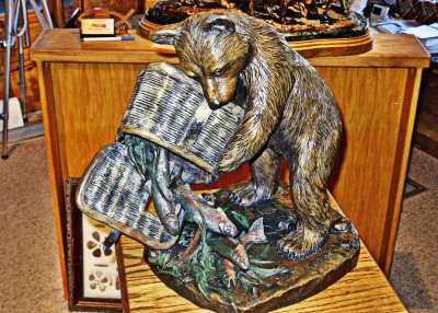 David Manuel's Bear fishing Sculpture