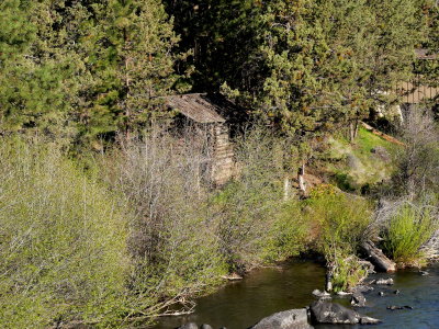 Log Cabin on Deschutes River at Riverhouse Hotel