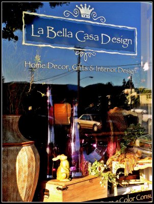 La Bella Casa Design Window Display