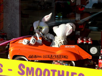 Sandis Candy window display