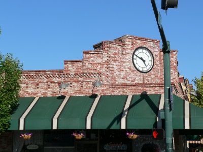 6th and G Store Clock