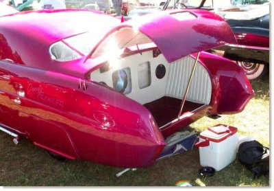LostCreek-042 - Hot pink car trunk