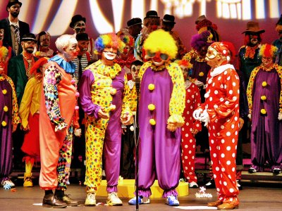 Sound Achord in Clown outfits