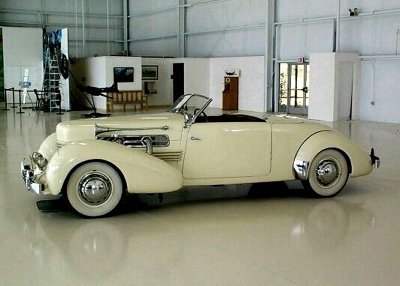 1937 Cord Phaeton convertible