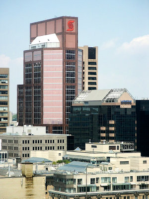 Montreal - Scotia Tower is 27 stories