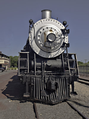 A head-on shot of Locomotive 3423