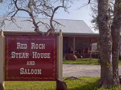 I started out to take a picture of the saloon, what I got was a dam good picture of the sign. 