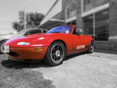 The Electric Mazda Miata- converted by the owner