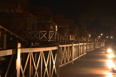 The boardwalks by night 