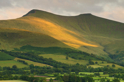 Setting sun on Pen-y-Fan