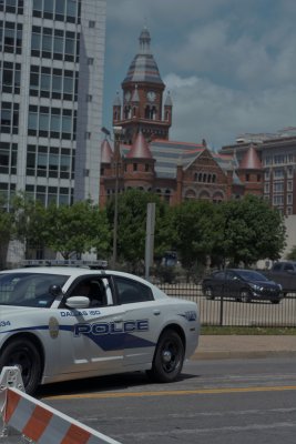 DISD School Police helping maintain perimeter iof the closed hot zone