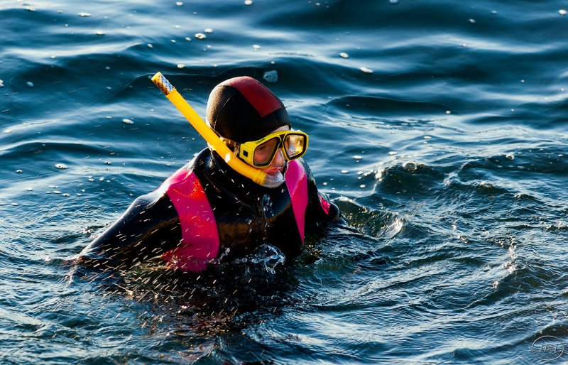 A spluttering snorkeler.