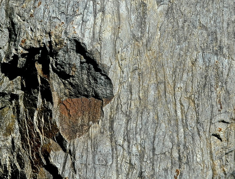 MIDDLEBURY 8-24-2015 745 striation .JPG