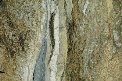 MIDDLEBURY MAY 2015 379  striation.JPG