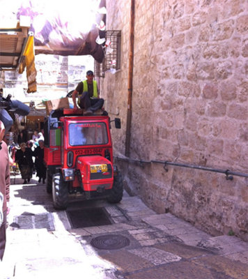 Sunday afternoon.  In the Old City.  Garbage truck.
