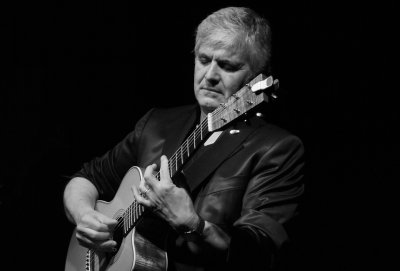 Laurence Juber 2015