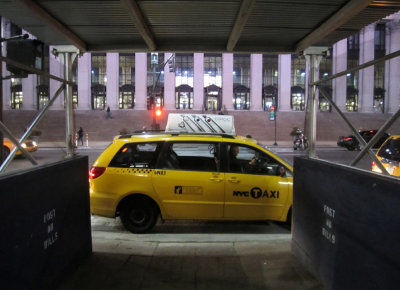 Taxi by Main Post Office.jpg