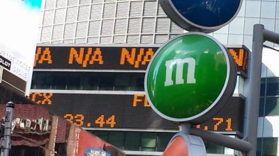 Bus Tour- My favoriate M&M color