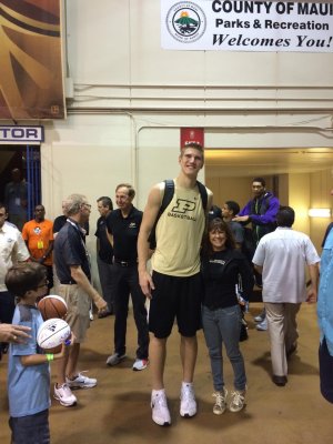 With Hass 7'2' purdue
