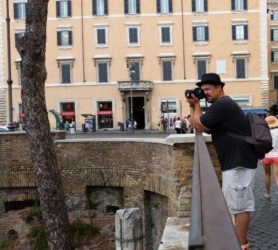 Walking around Rome