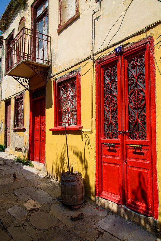Les petites cyclades au pied de lAcropole