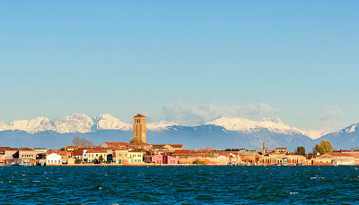 Murano devant les Alpes