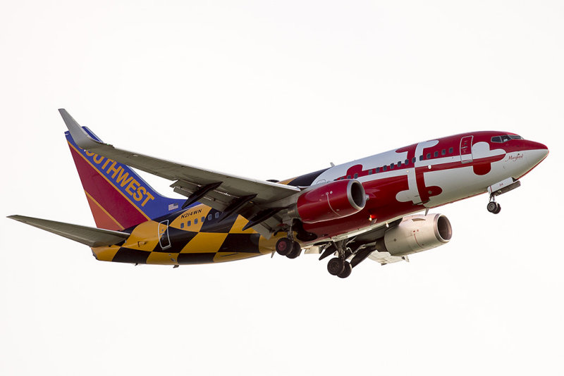 2/18/2014  Southwest Airlines Boeing 737-7H4 Maryland One N214WN