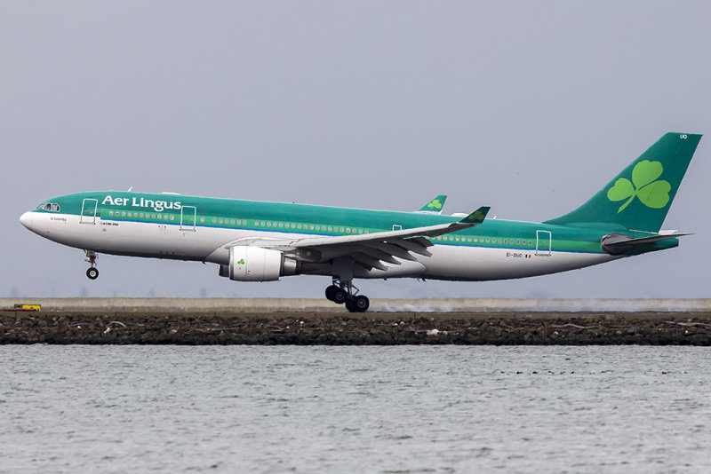 4/4/2014  Aer Lingus Airbus A330-202 St Columba EI-DUO