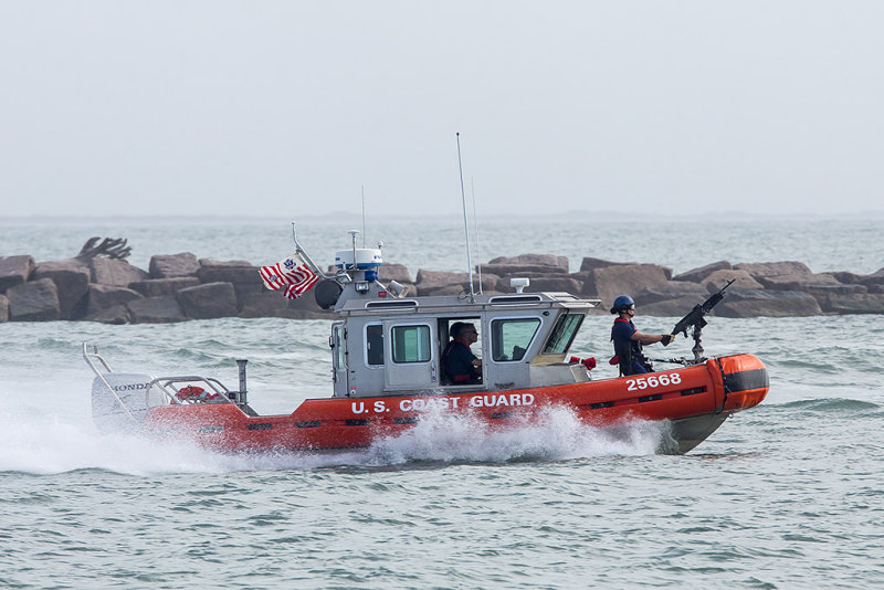 4/24/2014  United States Coast Guard Response Boat Small Class 25 foot 25668