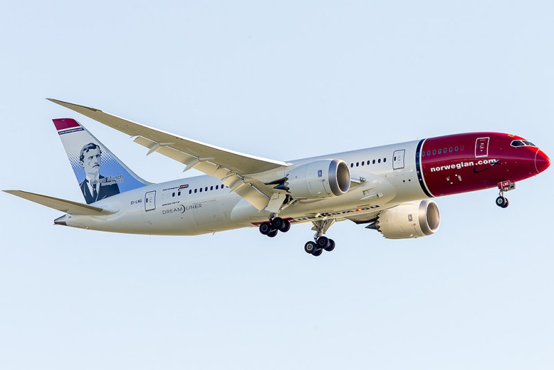 8/23/2014  Norwegian Long Haul Boeing 787-8 Dreamliner Edvard Munch EI-LNG