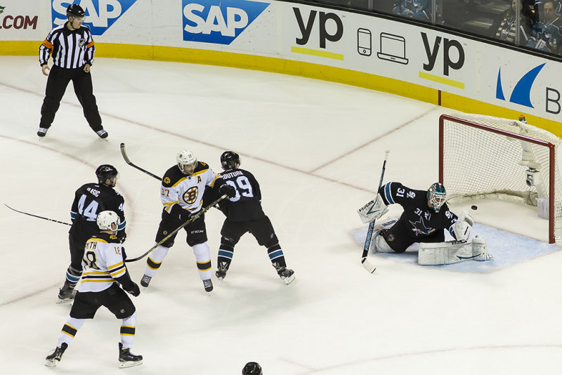 Goal by Torey Krug DA0T9942.jpg