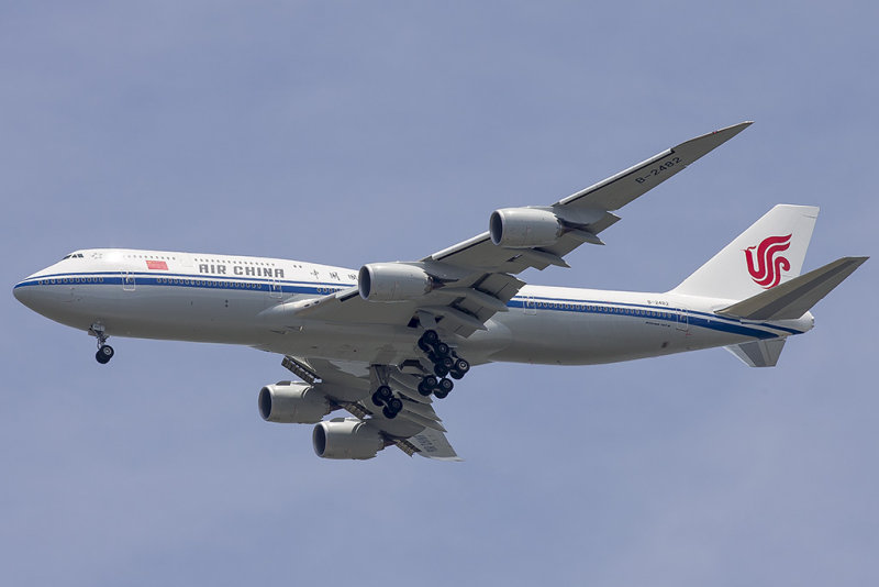 Air China Boeing 747-89L B-2482