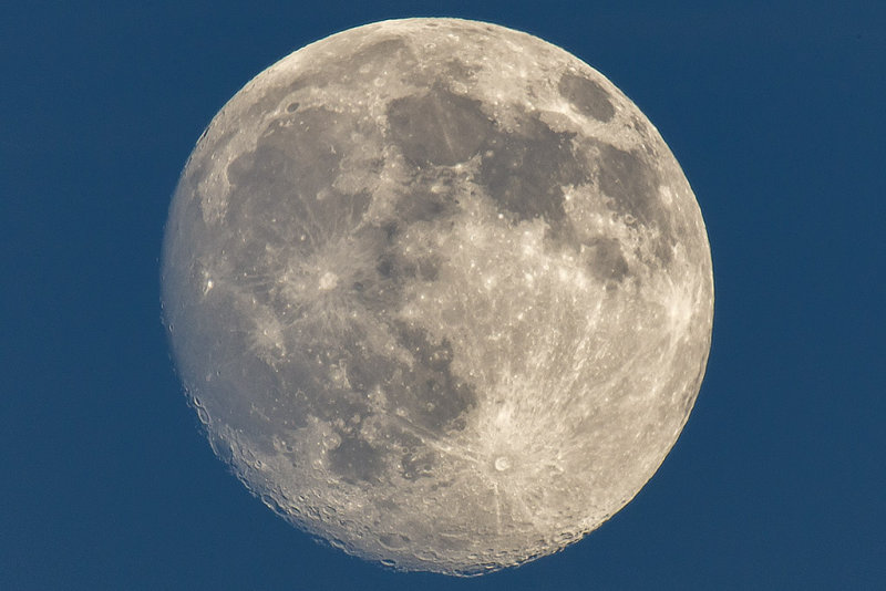 8/27/2015  Moon on August 27, 2015