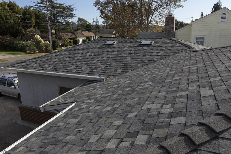 CertainTeed Landmark Thunderstorm Gray