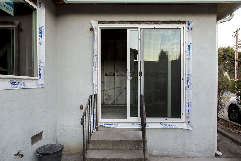 New Jeld-Wen Builders Vinyl Sliding Patio Door Low-E Argon  72x80