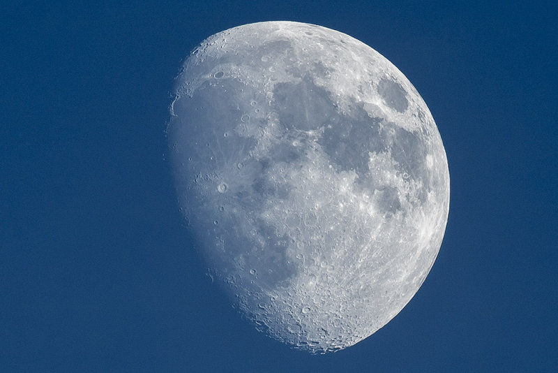 11/21/2015  Moon on November 21, 2015