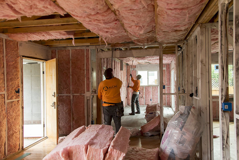 Installing Owens Corning EcoTouch Pink Fiberglas Insulation with PureFiber Technology