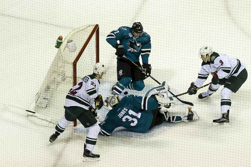 Power-play goal by Charlie Coyle DA0T0081.jpg