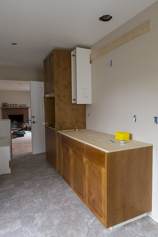 Kitchen cabinet installation