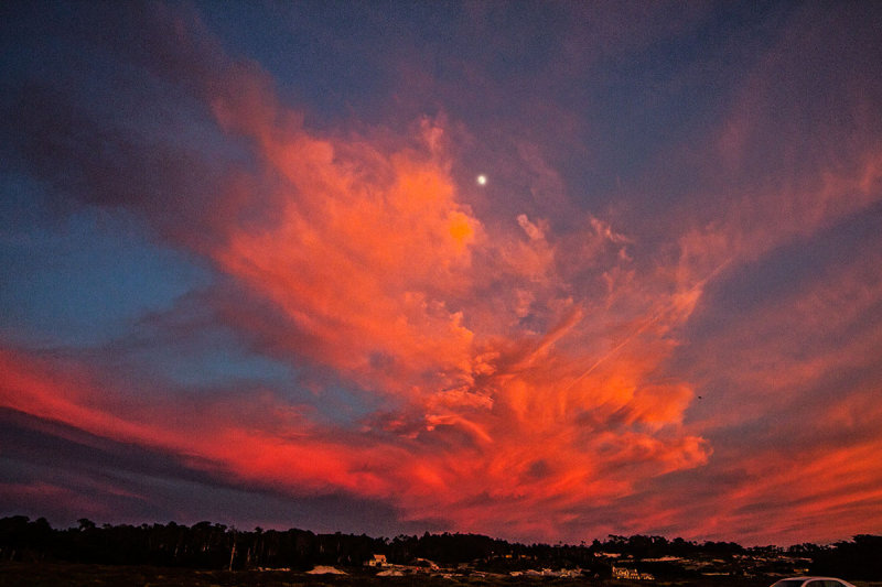 Moon and red cloud sunset  _MG_6873.jpg