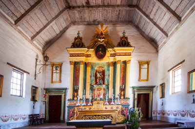 main altar at Mission San Jose Catholic church _MG_7859.jpg
