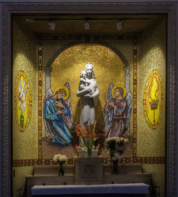 Mary and baby Jesus  St Philip Catholic church pasadena _Z6A4601 copy.jpg