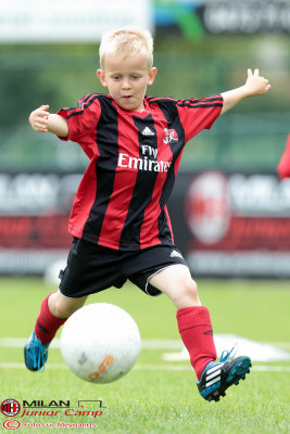 THE BEST OFF AC MILAN JUNIOR CAMP