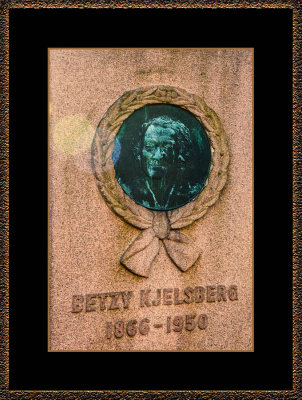 102-=-Betzy-Kjeldsberg-1866-1950.jpg