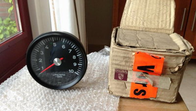 10K VDO 911 RSR Tachometer OEM NOS EarlySRegister 20130914 - Photo 1