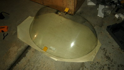 906 Windshield Glass, Authentic - Photo 2